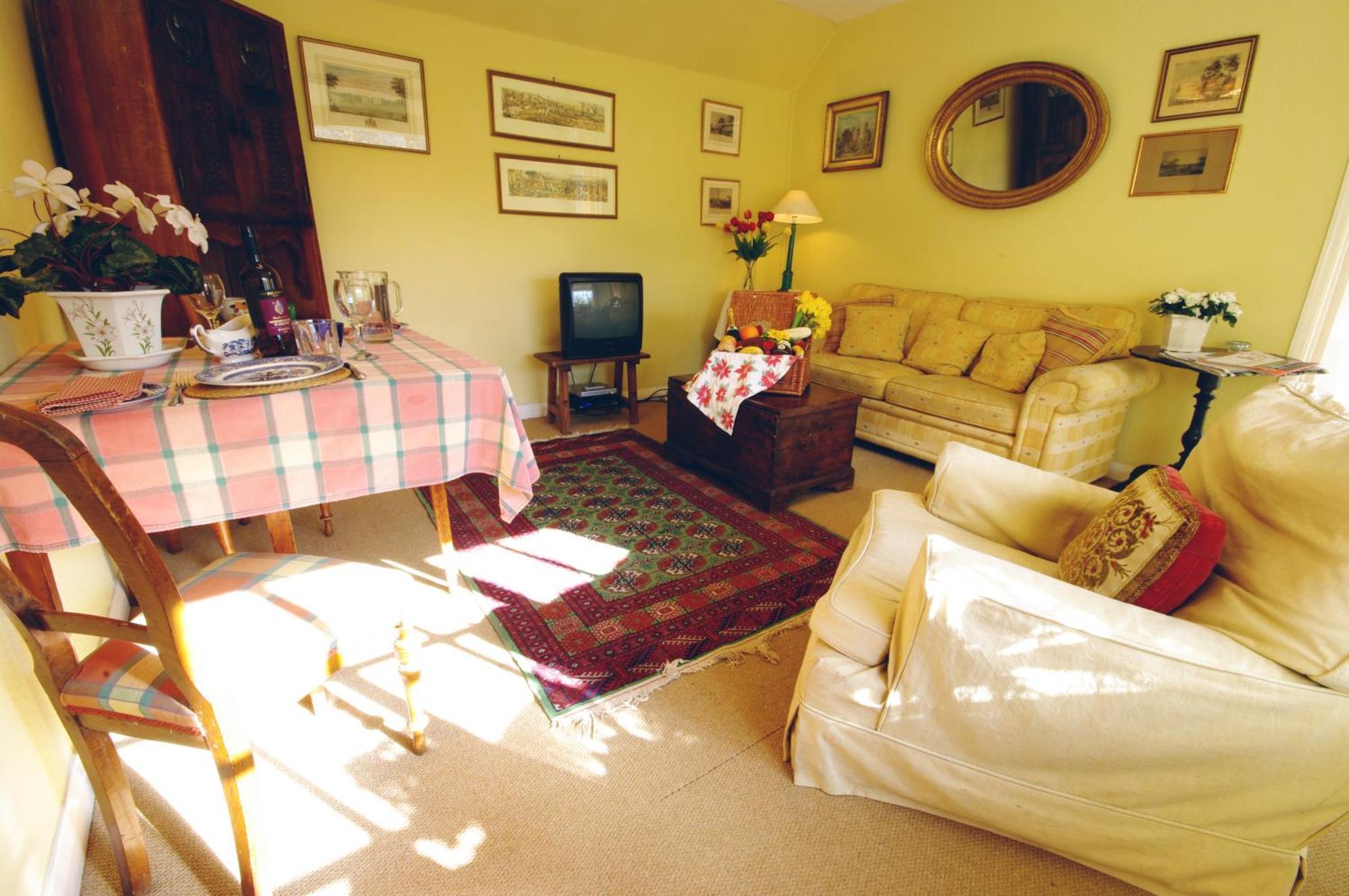 Owlpen Manor Cottages Uley Номер фото