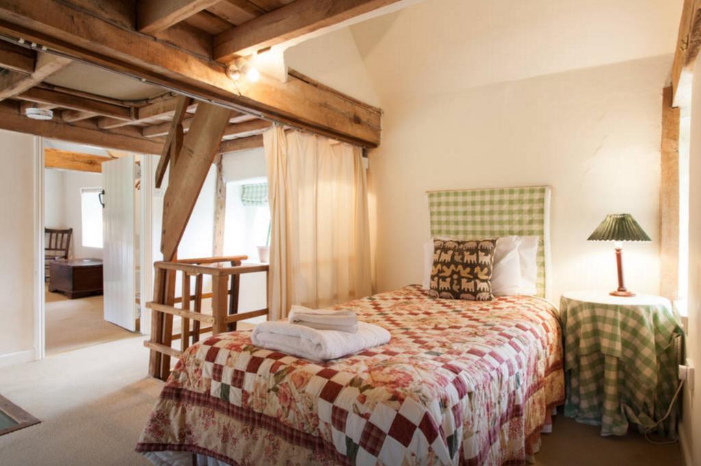 Owlpen Manor Cottages Uley Екстер'єр фото